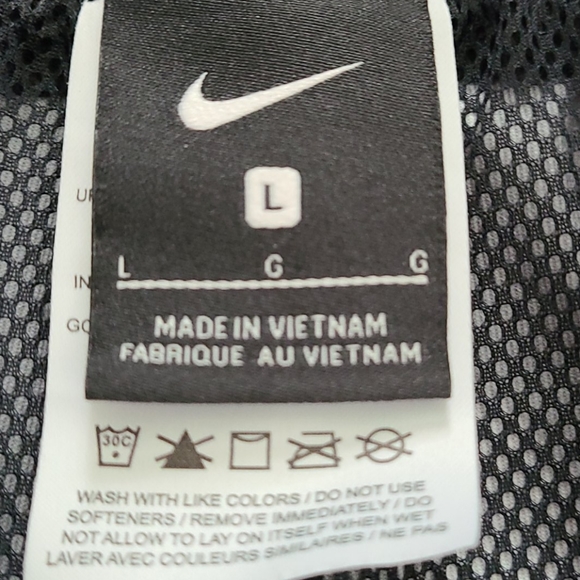 Nike Like New Black Wind Pants.  Zip up at Ankle - Picture 3 of 4